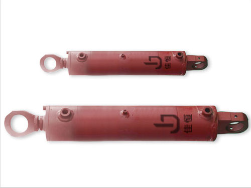 支(zhī)腿擺動(dong)油缸